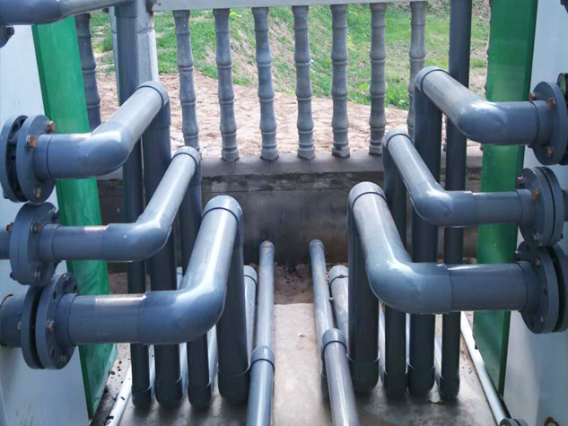 一体化污水处理设备地面安装管道连接